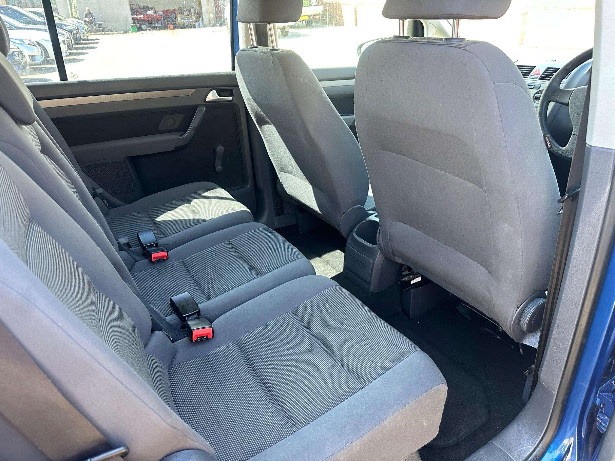 2010 VOLKSWAGEN TOURAN 2010 VOLKSWAGEN TOURAN