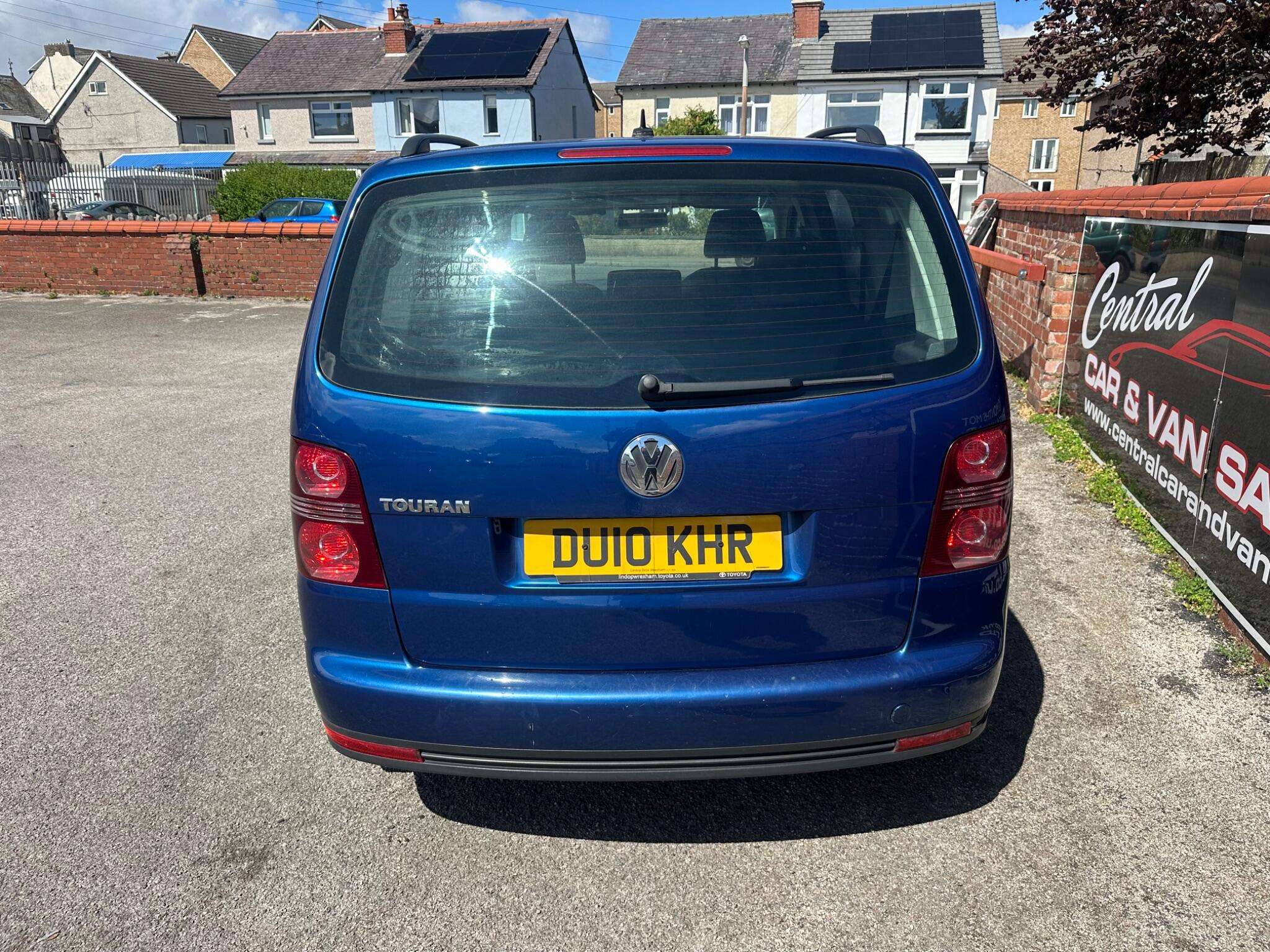 2010 VOLKSWAGEN TOURAN 2010 VOLKSWAGEN TOURAN
