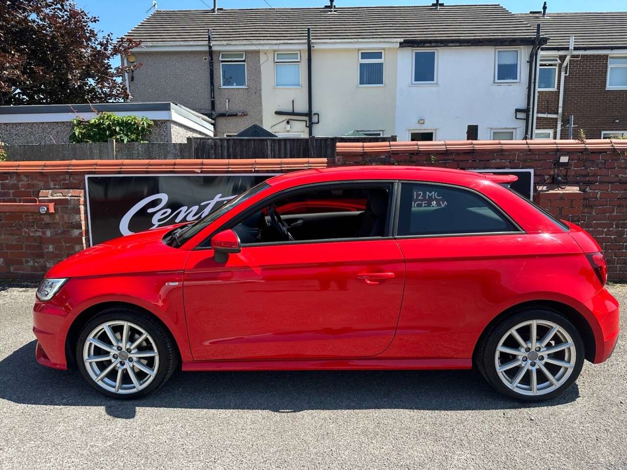2016 AUDI A1 2016 AUDI A1