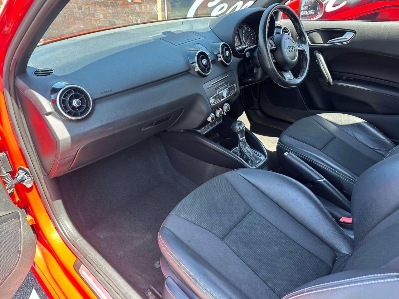 2016 AUDI A1 2016 AUDI A1