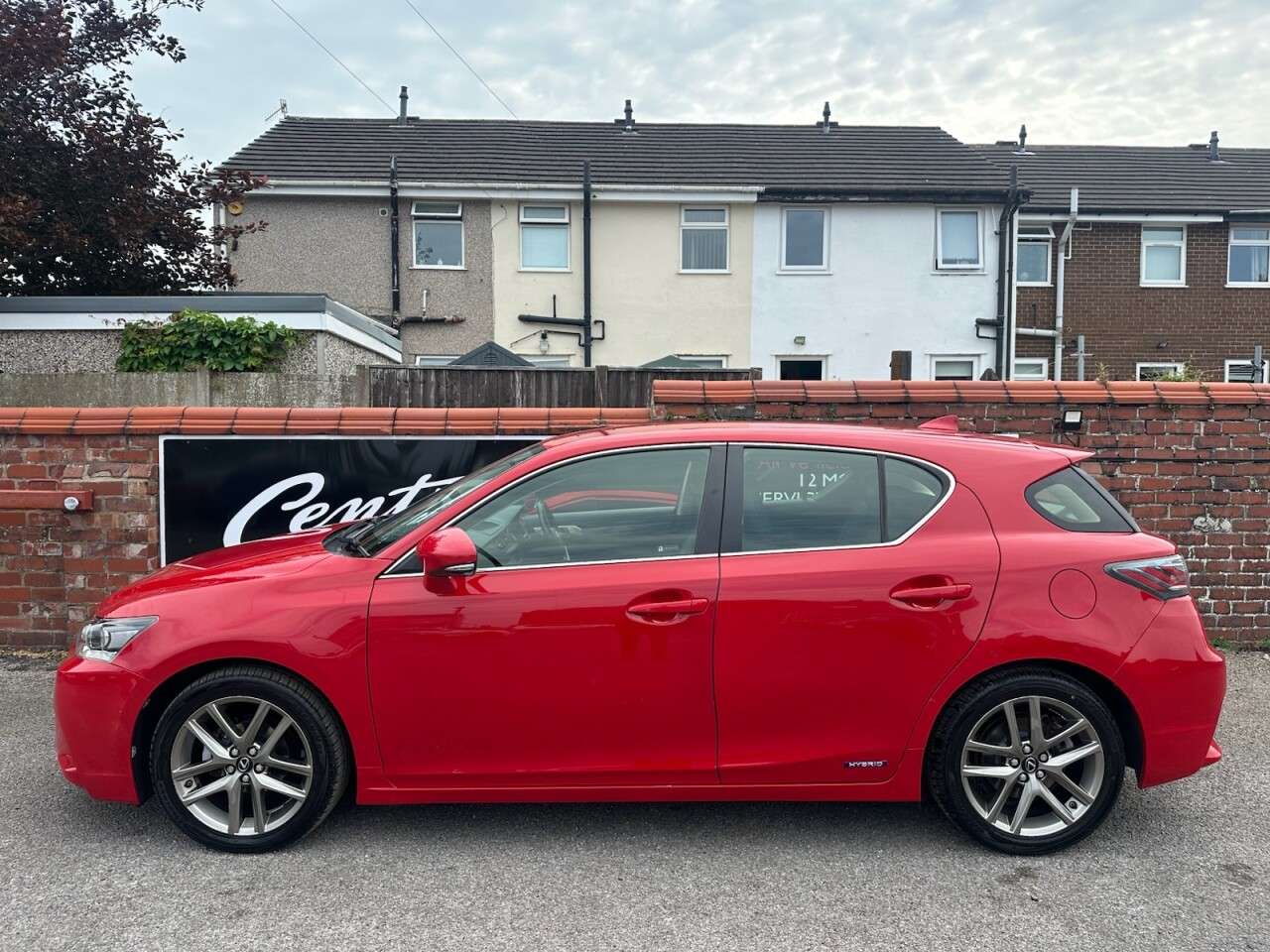 A 2017 LEXUS CT 1.8 200h Executive Edition Hatchback 5dr Petrol Hybrid CVT Euro 6 (s/s) (13 A 2017 LEXUS CT 1.8 200h Executive Edition Hatchback 5dr Petrol Hybrid CVT Euro 6 (s/s) (13