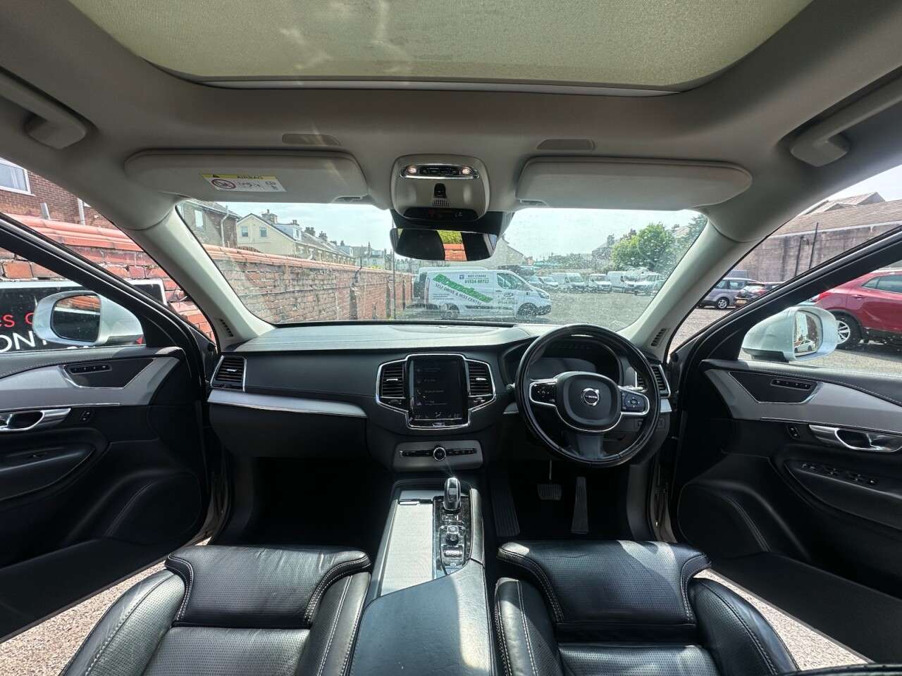 A 2017 VOLVO XC90 2.0h T8 Twin Engine 10.4kWh Inscription Pro SUV 5dr Petrol Plug-in Hybrid A A 2017 VOLVO XC90 2.0h T8 Twin Engine 10.4kWh Inscription Pro SUV 5dr Petrol Plug-in Hybrid A