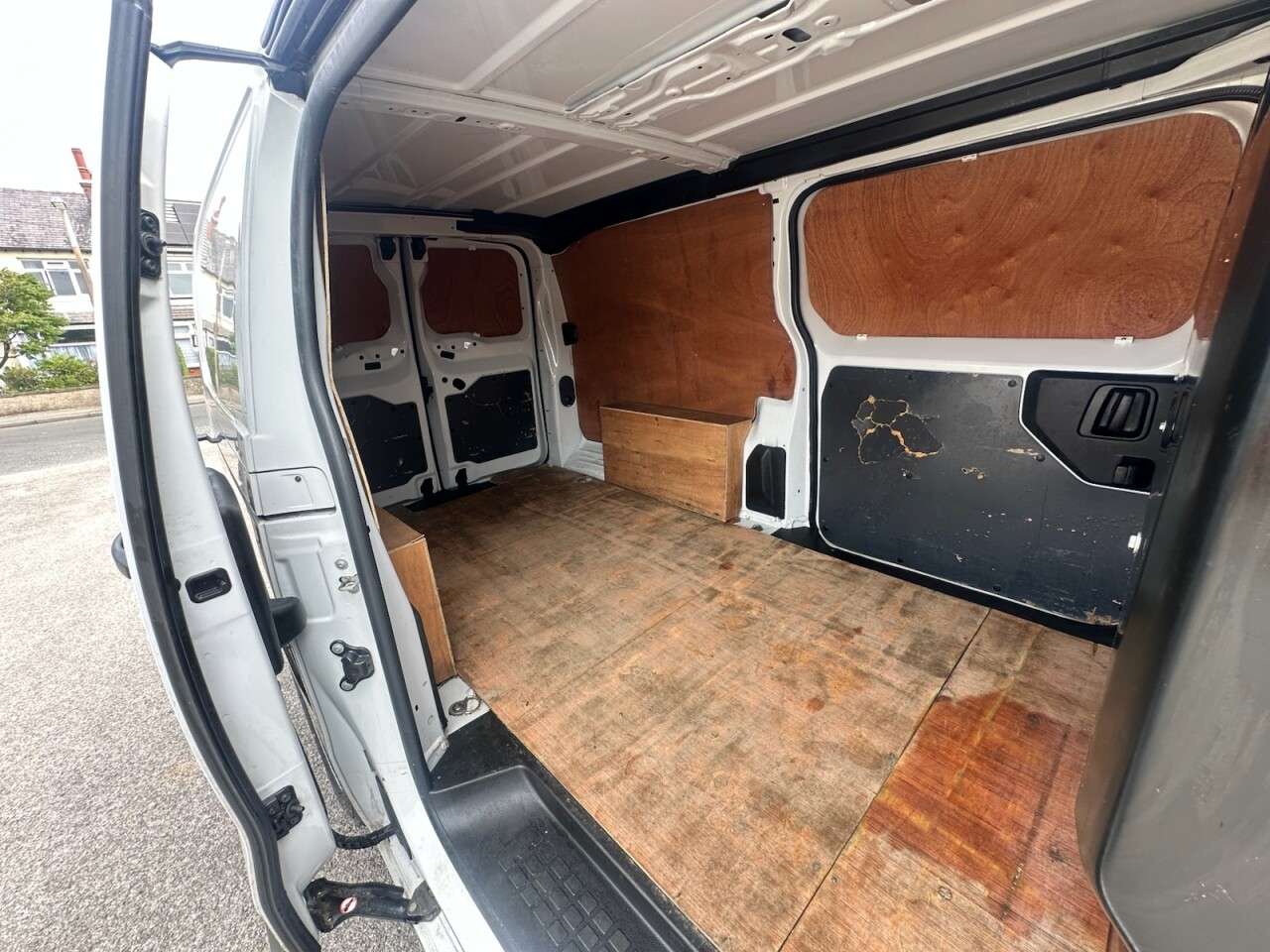 A 2023 VAUXHALL VIVARO 1.5 Turbo D 2900 Prime Panel Van 6dr Diesel Manual L2 H1 Euro 6 (s/s) (100 A 2023 VAUXHALL VIVARO 1.5 Turbo D 2900 Prime Panel Van 6dr Diesel Manual L2 H1 Euro 6 (s/s) (100