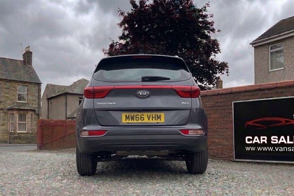A 2017 KIA SPORTAGE 1.6 GDi 2 SUV 5dr Petrol Manual Euro 6 (s/s) (130 bhp) FINANCE PARTX A 2017 KIA SPORTAGE 1.6 GDi 2 SUV 5dr Petrol Manual Euro 6 (s/s) (130 bhp) FINANCE PARTX