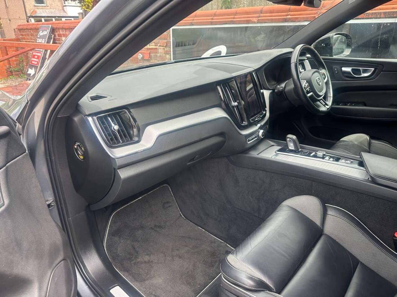 2021 VOLVO XC60 2021 VOLVO XC60