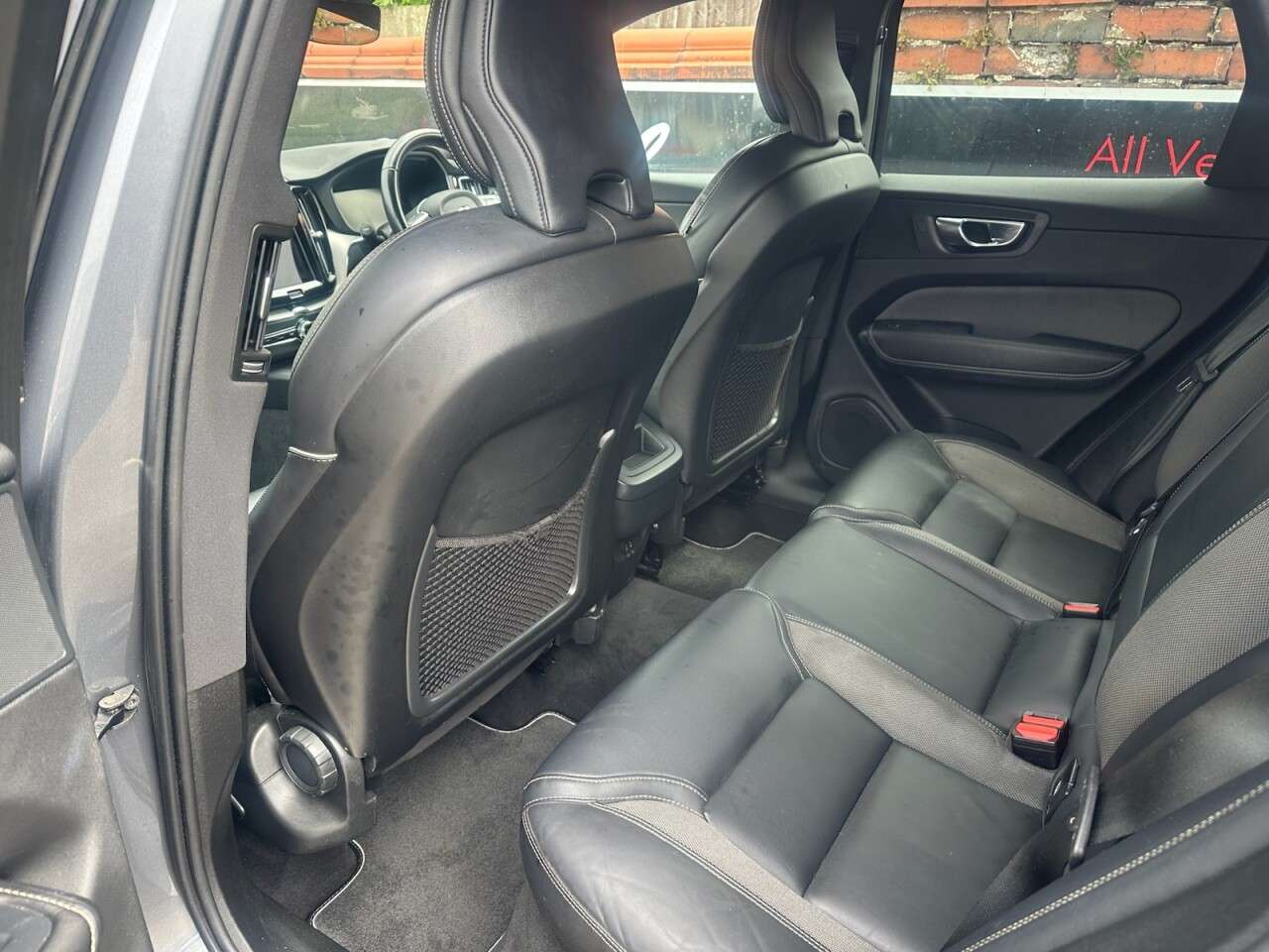 2021 VOLVO XC60 2021 VOLVO XC60