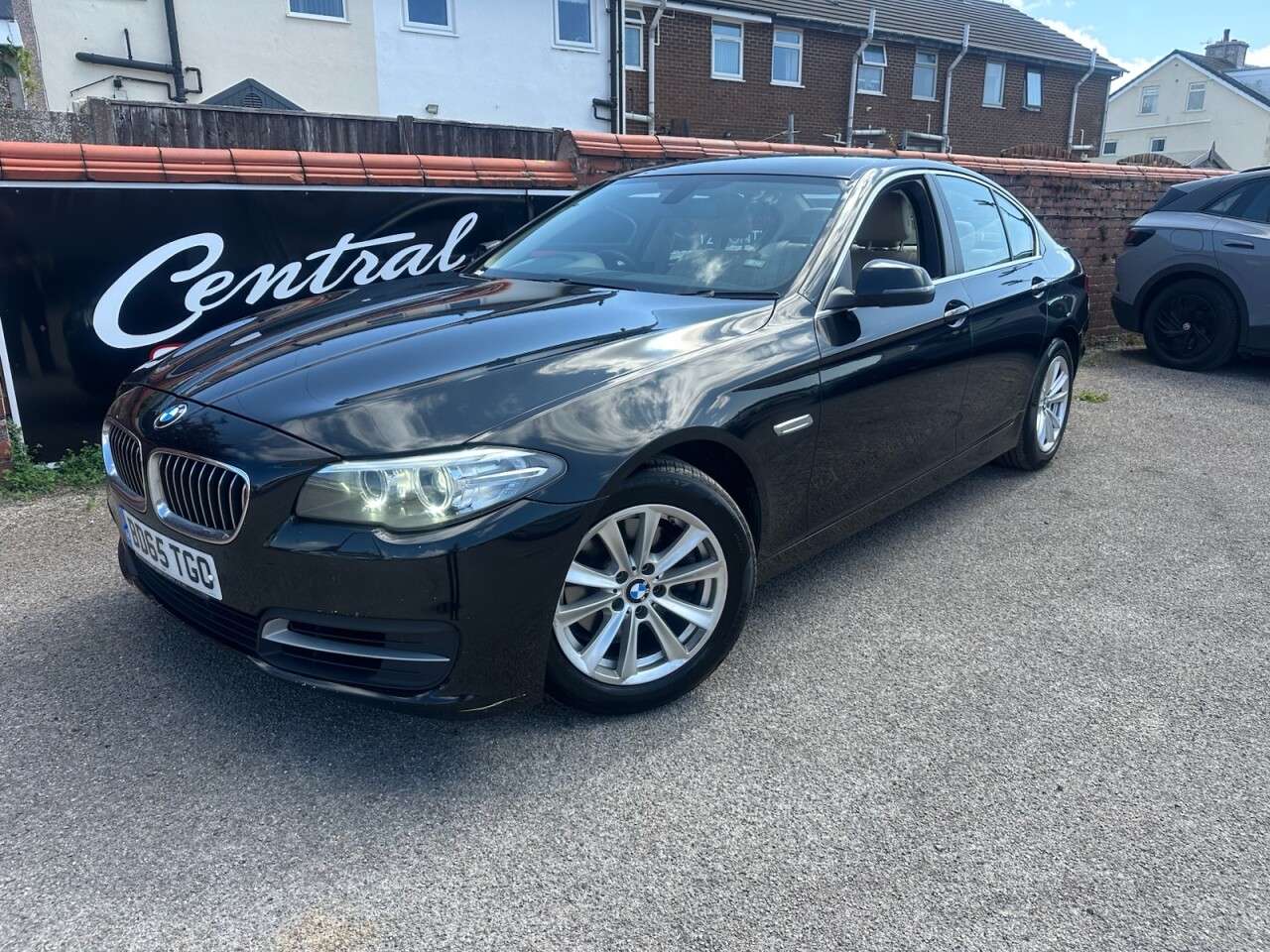 A 2015 BMW 5 SERIES 2.0 520d SE Saloon 4dr Diesel Auto Euro 6 (s/s) (190 ps) Part Exchange Welc A 2015 BMW 5 SERIES 2.0 520d SE Saloon 4dr Diesel Auto Euro 6 (s/s) (190 ps) Part Exchange Welc