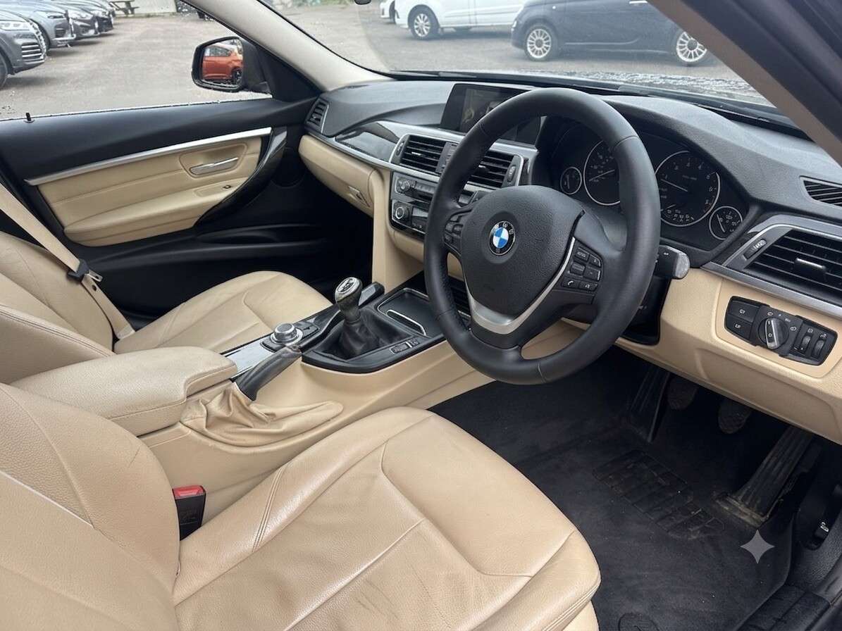A 2017 BMW 3 SERIES 320I Individual Luxury Saloon Manual Euro 6 (s/s) (184 ps) Finance Partx A 2017 BMW 3 SERIES 320I Individual Luxury Saloon Manual Euro 6 (s/s) (184 ps) Finance Partx