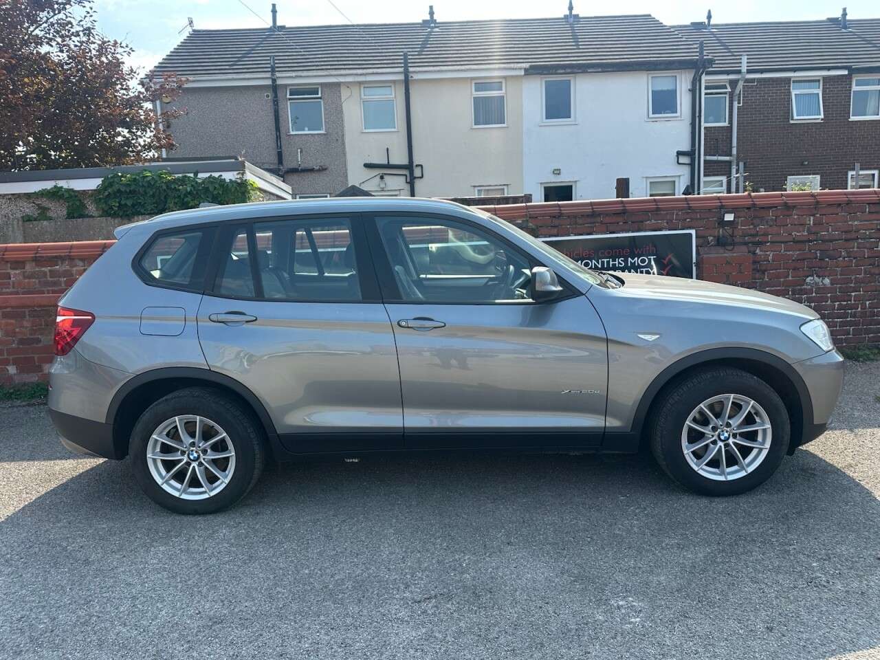 A 2011 BMW X3 2.0 20d SE SUV 5dr Diesel Steptronic xDrive Euro 5 (s/s) (184 ps) A 2011 BMW X3 2.0 20d SE SUV 5dr Diesel Steptronic xDrive Euro 5 (s/s) (184 ps)
