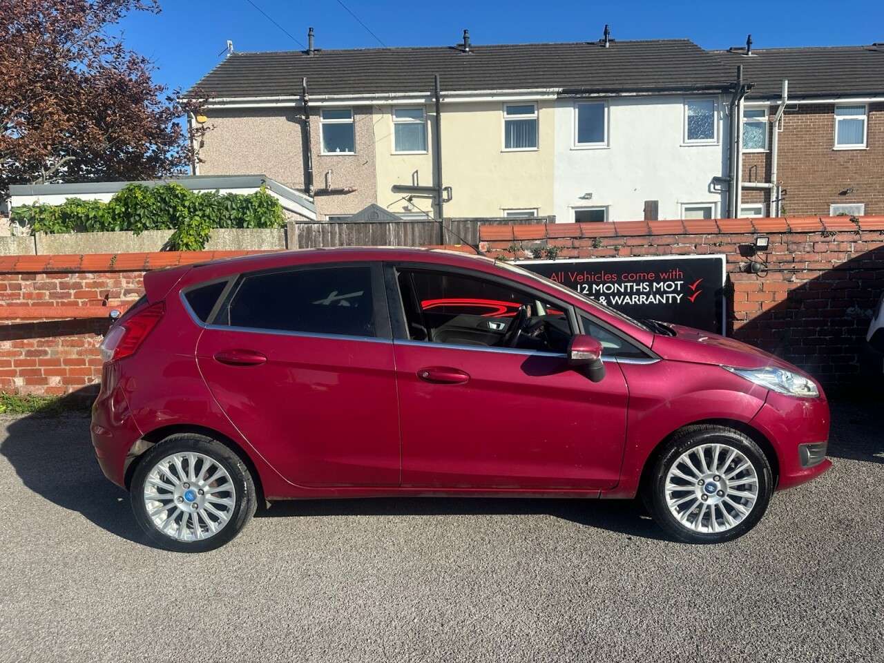 A 2013 FORD FIESTA 1.0T EcoBoost Titanium Hatchback 5dr Petrol Manual Euro 5 (s/s) (100 ps) A 2013 FORD FIESTA 1.0T EcoBoost Titanium Hatchback 5dr Petrol Manual Euro 5 (s/s) (100 ps)