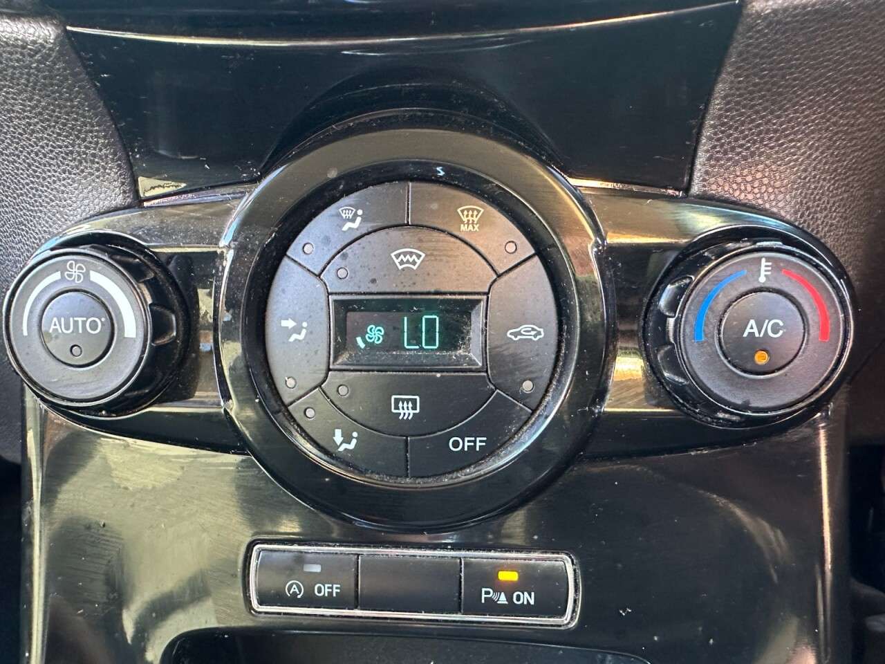 2013 FORD FIESTA 2013 FORD FIESTA