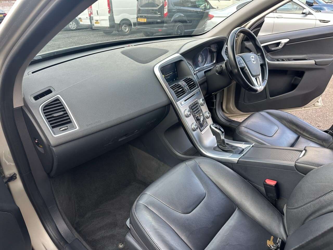 2016 VOLVO XC60 2016 VOLVO XC60
