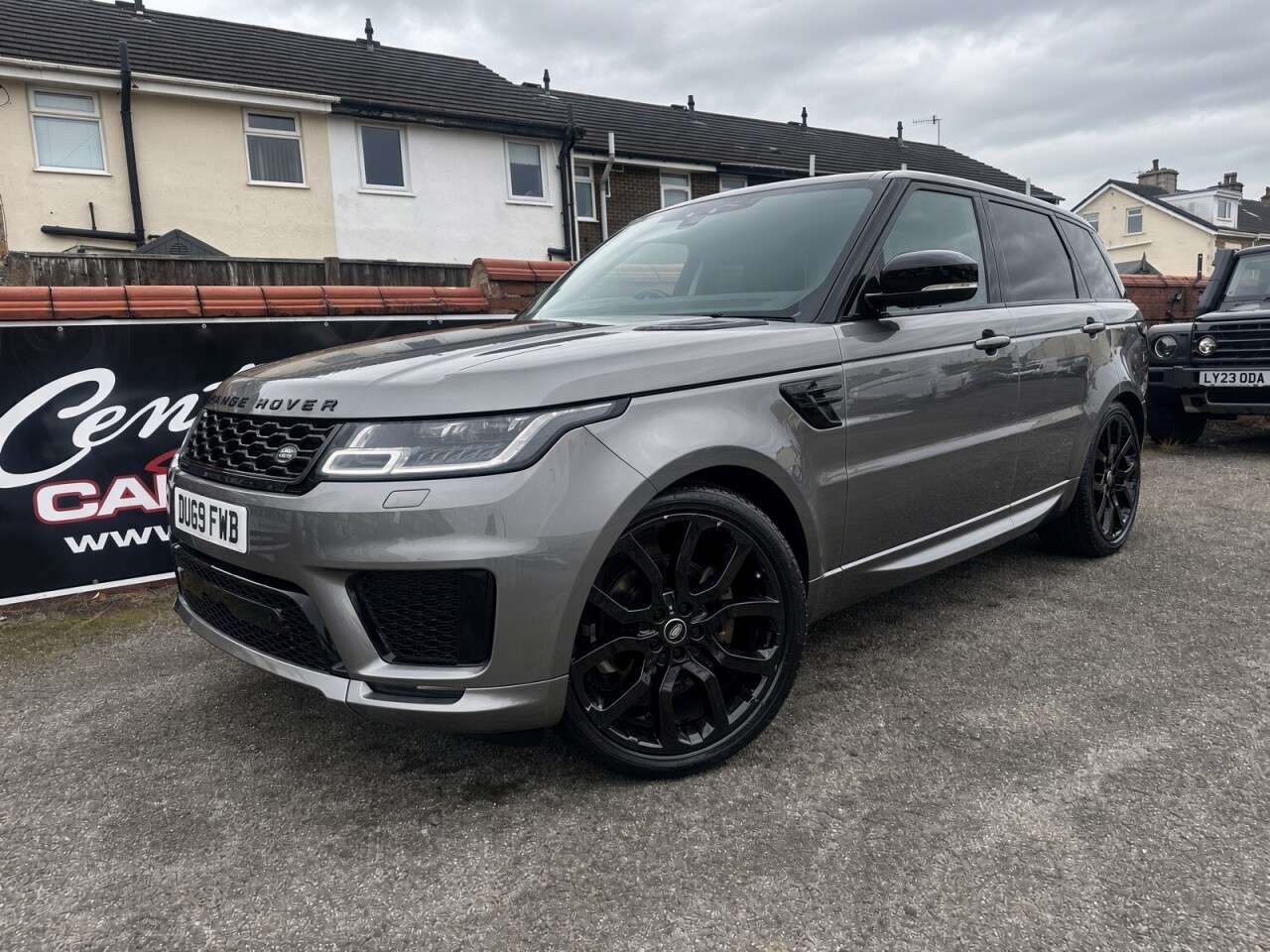 A 2019 LAND ROVER RANGE ROVER SPORT 3.0 SD V6 HSE Dynamic SUV 5dr Diesel Auto 4WD Euro 6 (s/s) (306 ps) A 2019 LAND ROVER RANGE ROVER SPORT 3.0 SD V6 HSE Dynamic SUV 5dr Diesel Auto 4WD Euro 6 (s/s) (306 ps)