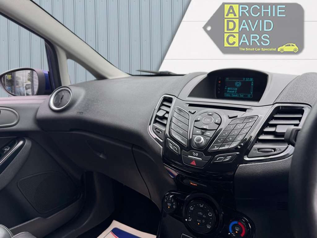 2015 FORD FIESTA 2015 FORD FIESTA