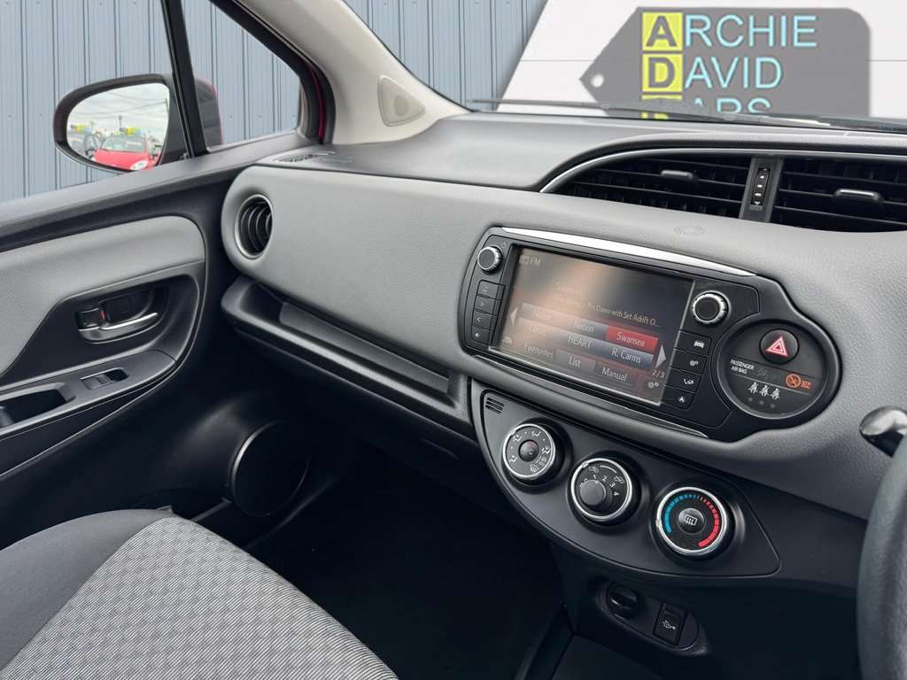 2015 TOYOTA YARIS 2015 TOYOTA YARIS