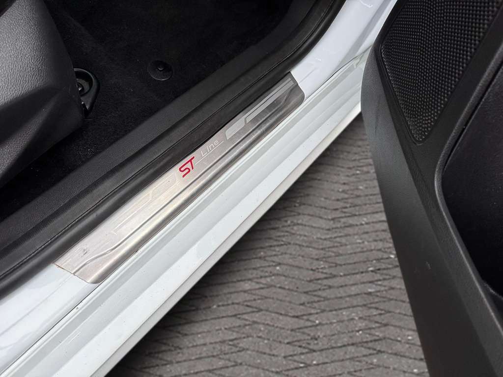 2018 FORD FOCUS 2018 FORD FOCUS