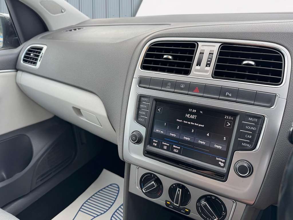 2017 VOLKSWAGEN POLO 2017 VOLKSWAGEN POLO