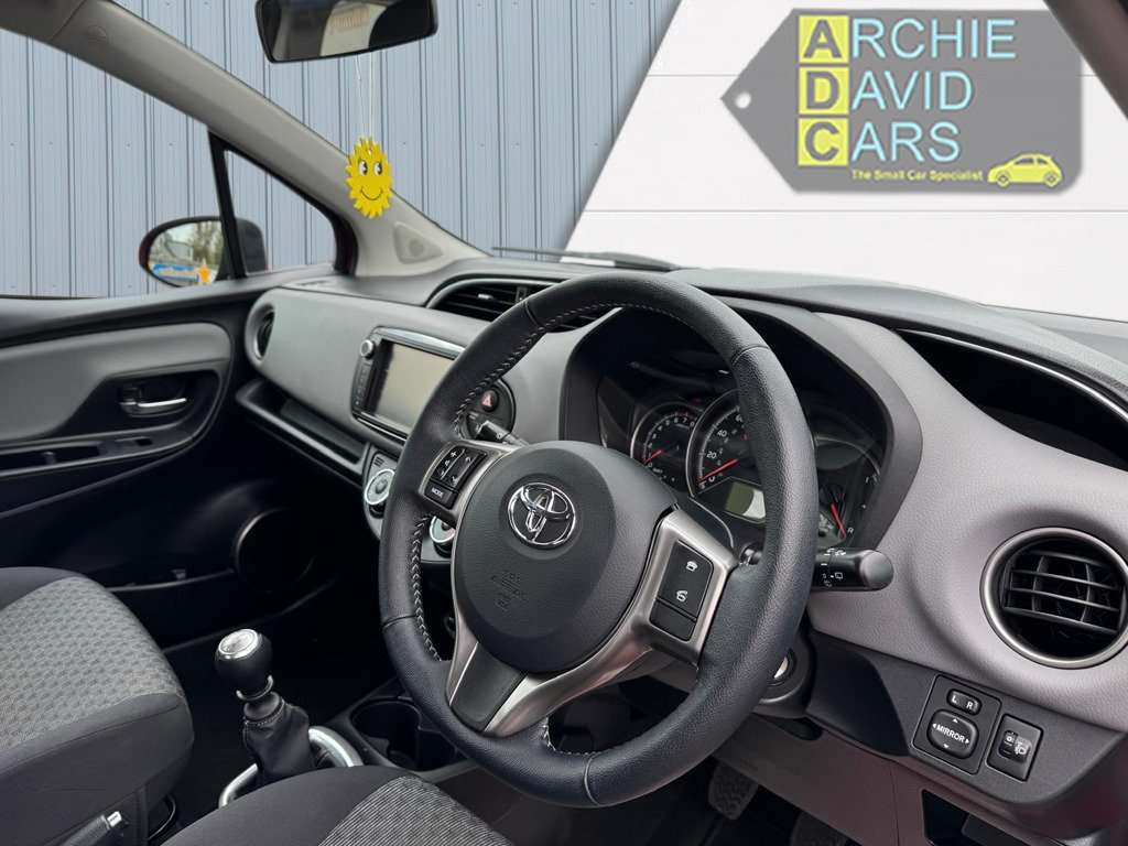 2015 TOYOTA YARIS 2015 TOYOTA YARIS