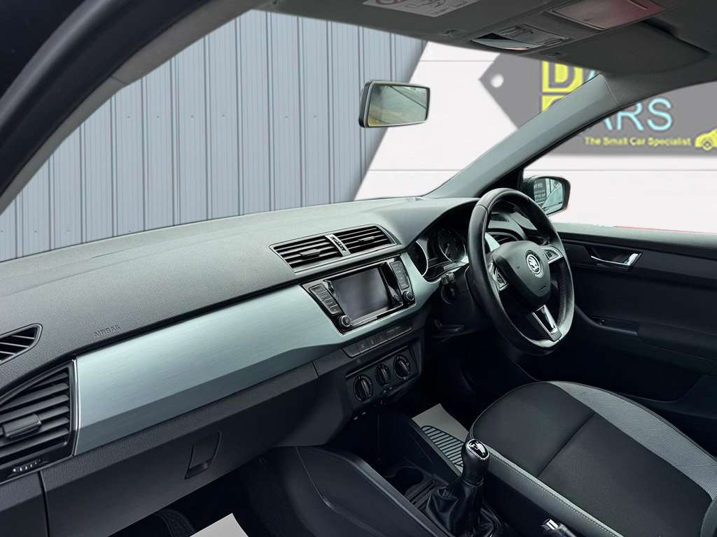 2017 SKODA FABIA 2017 SKODA FABIA