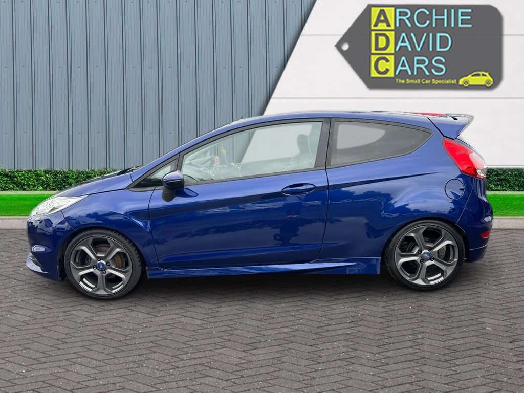 A 2015 FORD FIESTA ZETEC S A 2015 FORD FIESTA ZETEC S