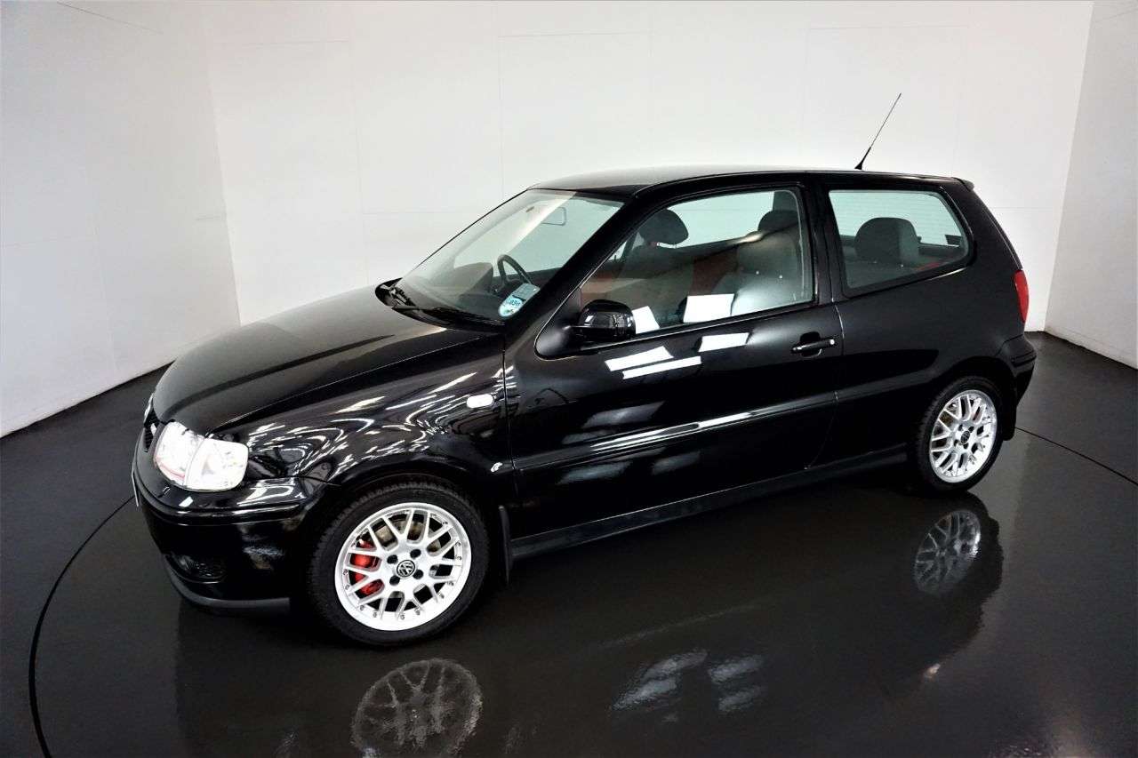 A 2000 VOLKSWAGEN POLO GTI A 2000 VOLKSWAGEN POLO GTI