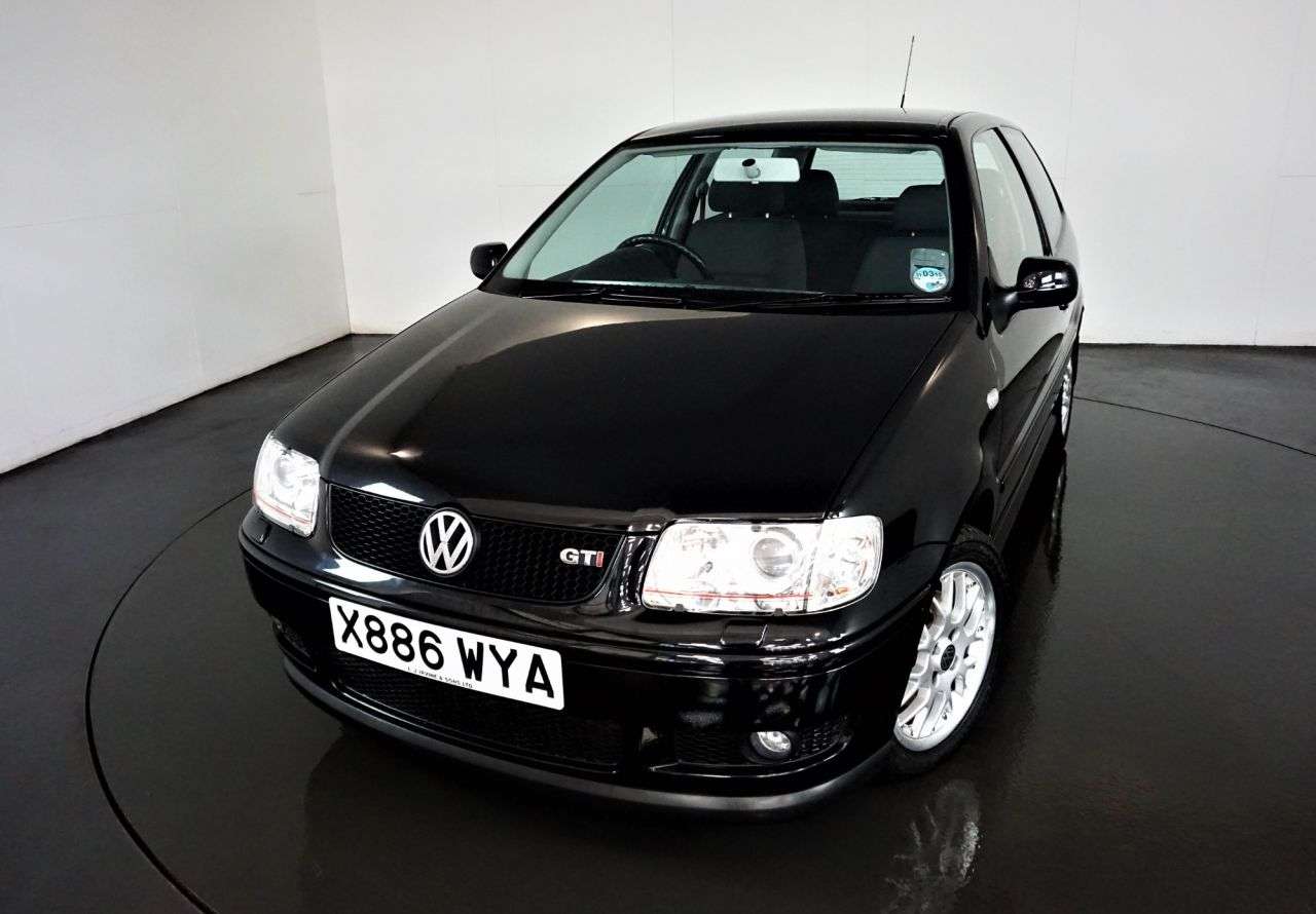 A 2000 VOLKSWAGEN POLO GTI A 2000 VOLKSWAGEN POLO GTI