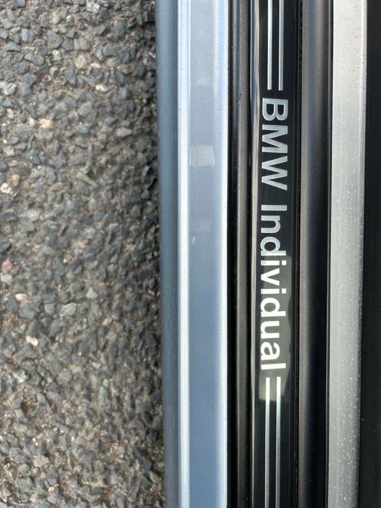 2005 BMW M3 2005 BMW M3