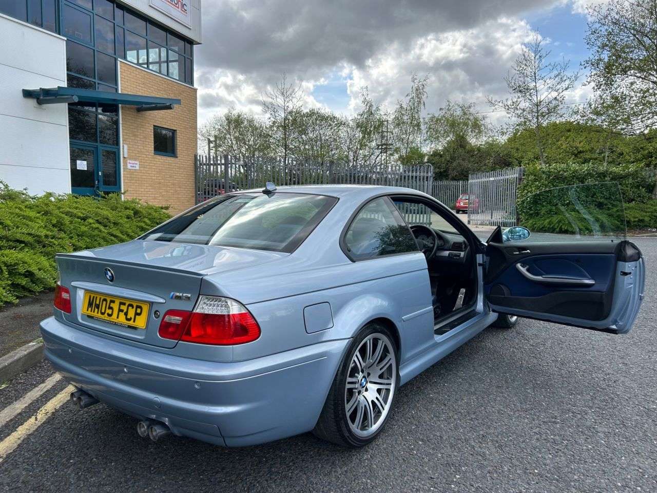 2005 BMW M3 2005 BMW M3