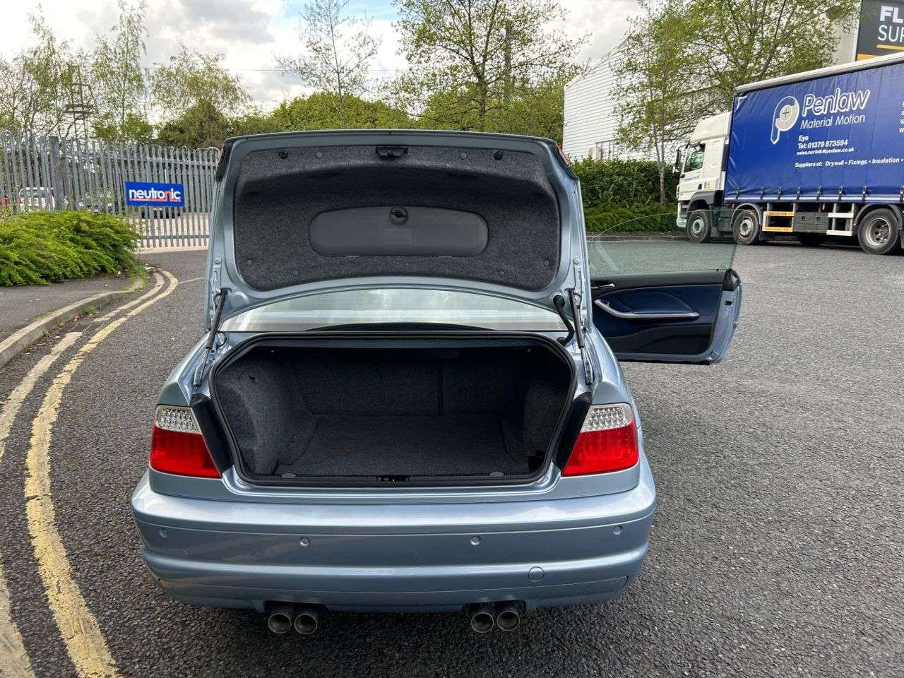 2005 BMW M3 2005 BMW M3