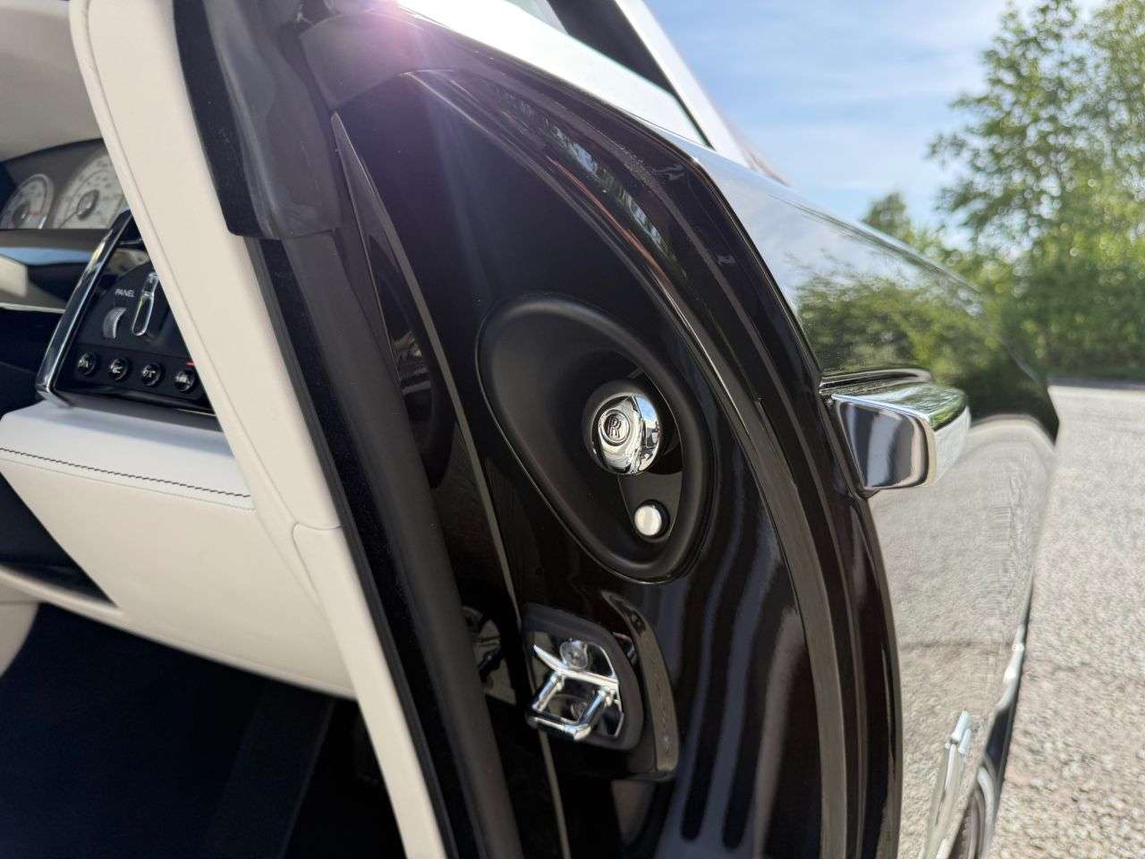 2016 ROLLS-ROYCE WRAITH 2016 ROLLS-ROYCE WRAITH