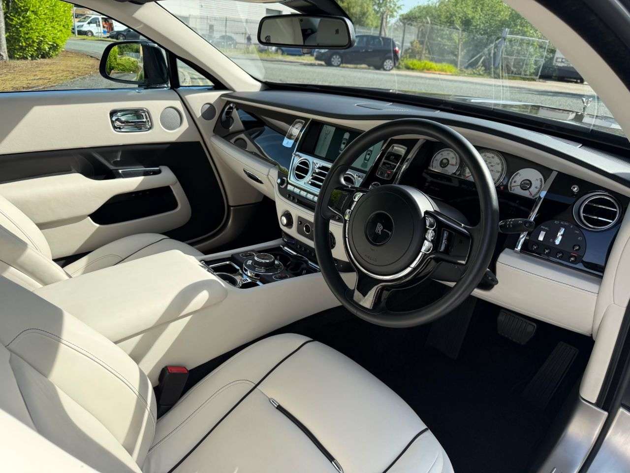 2016 ROLLS-ROYCE WRAITH 2016 ROLLS-ROYCE WRAITH