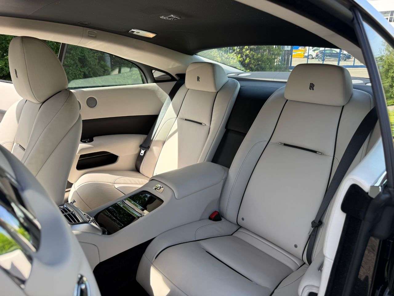 2016 ROLLS-ROYCE WRAITH 2016 ROLLS-ROYCE WRAITH