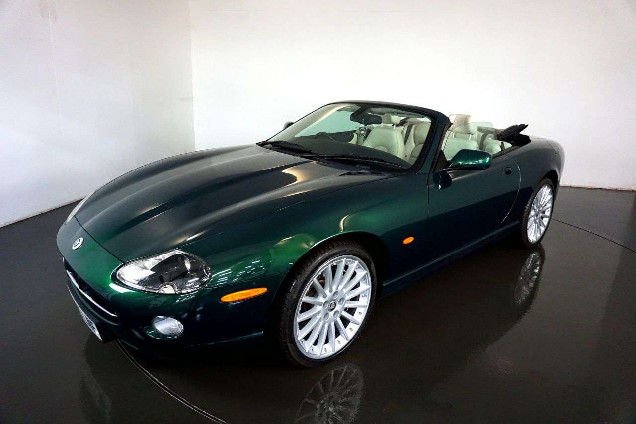 2005 JAGUAR XK8 2005 JAGUAR XK8