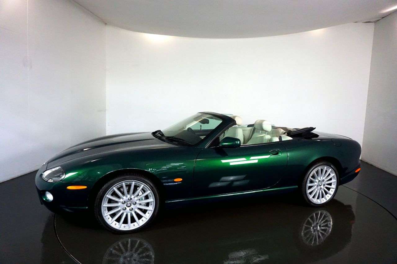 2005 JAGUAR XK8 2005 JAGUAR XK8