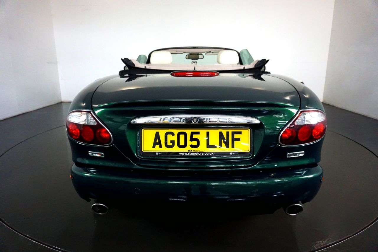 2005 JAGUAR XK8 2005 JAGUAR XK8