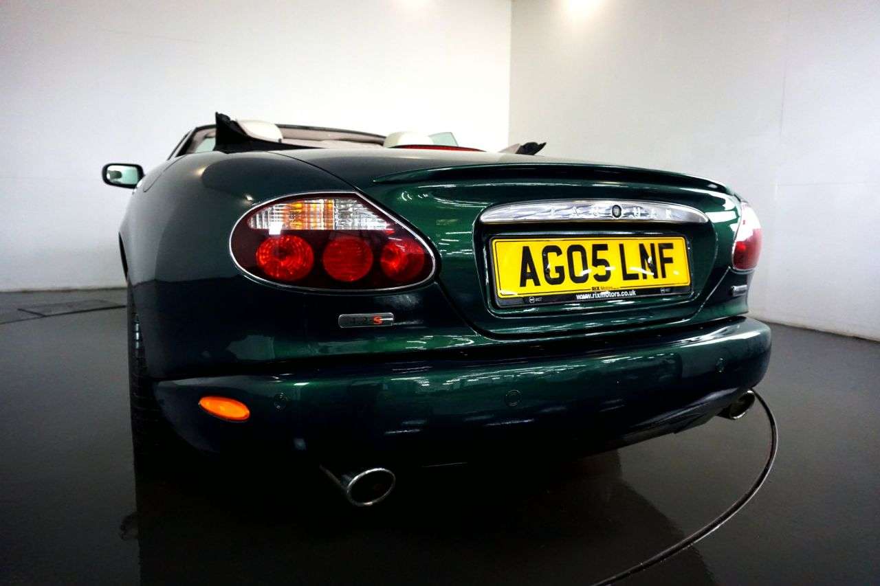 2005 JAGUAR XK8 2005 JAGUAR XK8