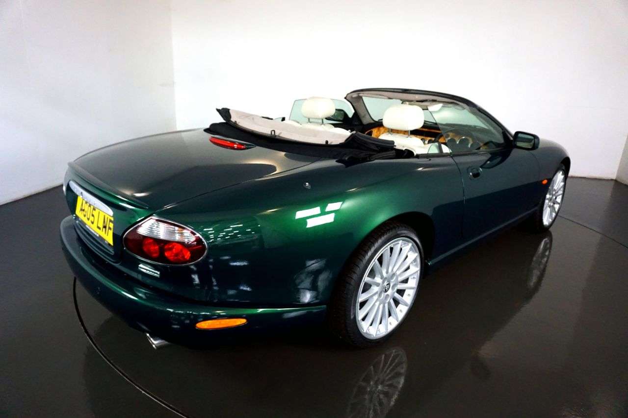 2005 JAGUAR XK8 2005 JAGUAR XK8