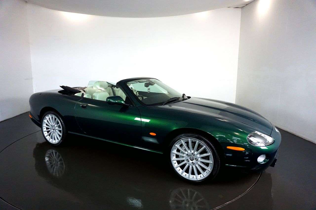 2005 JAGUAR XK8 2005 JAGUAR XK8