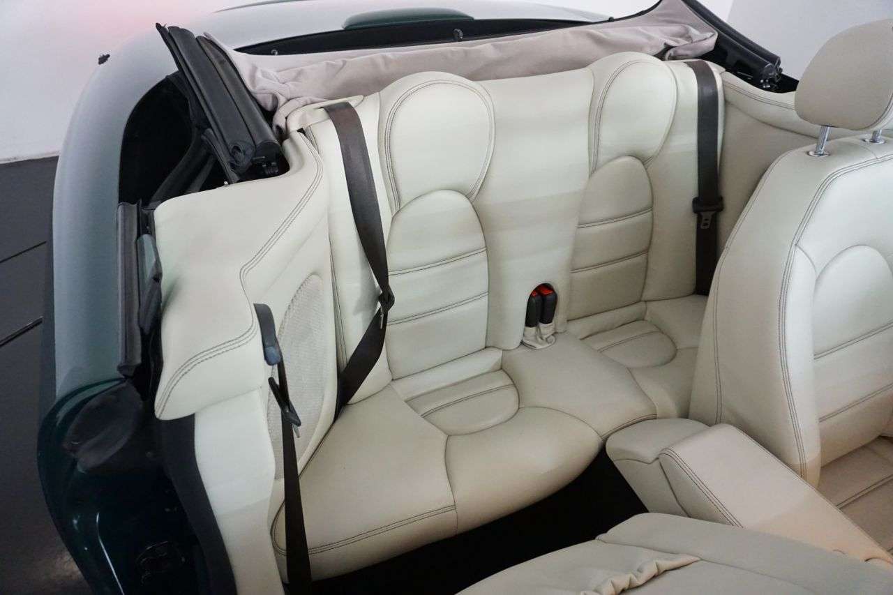 2005 JAGUAR XK8 2005 JAGUAR XK8