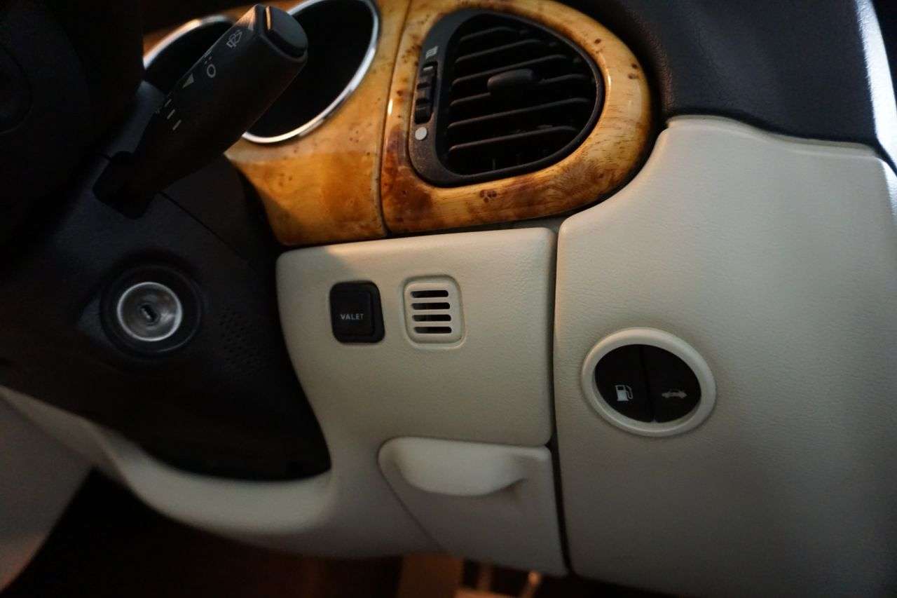 2005 JAGUAR XK8 2005 JAGUAR XK8