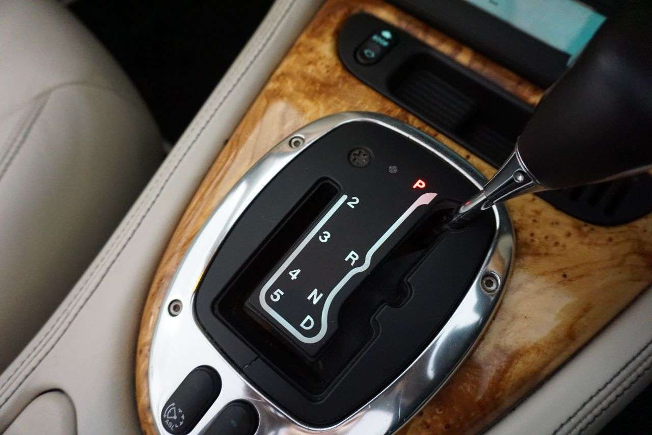 2005 JAGUAR XK8 2005 JAGUAR XK8