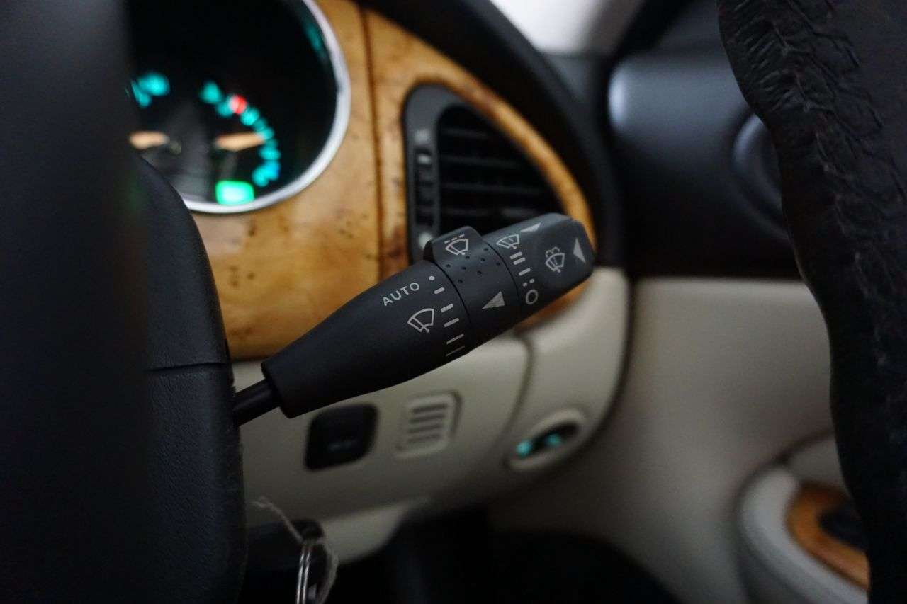 2005 JAGUAR XK8 2005 JAGUAR XK8