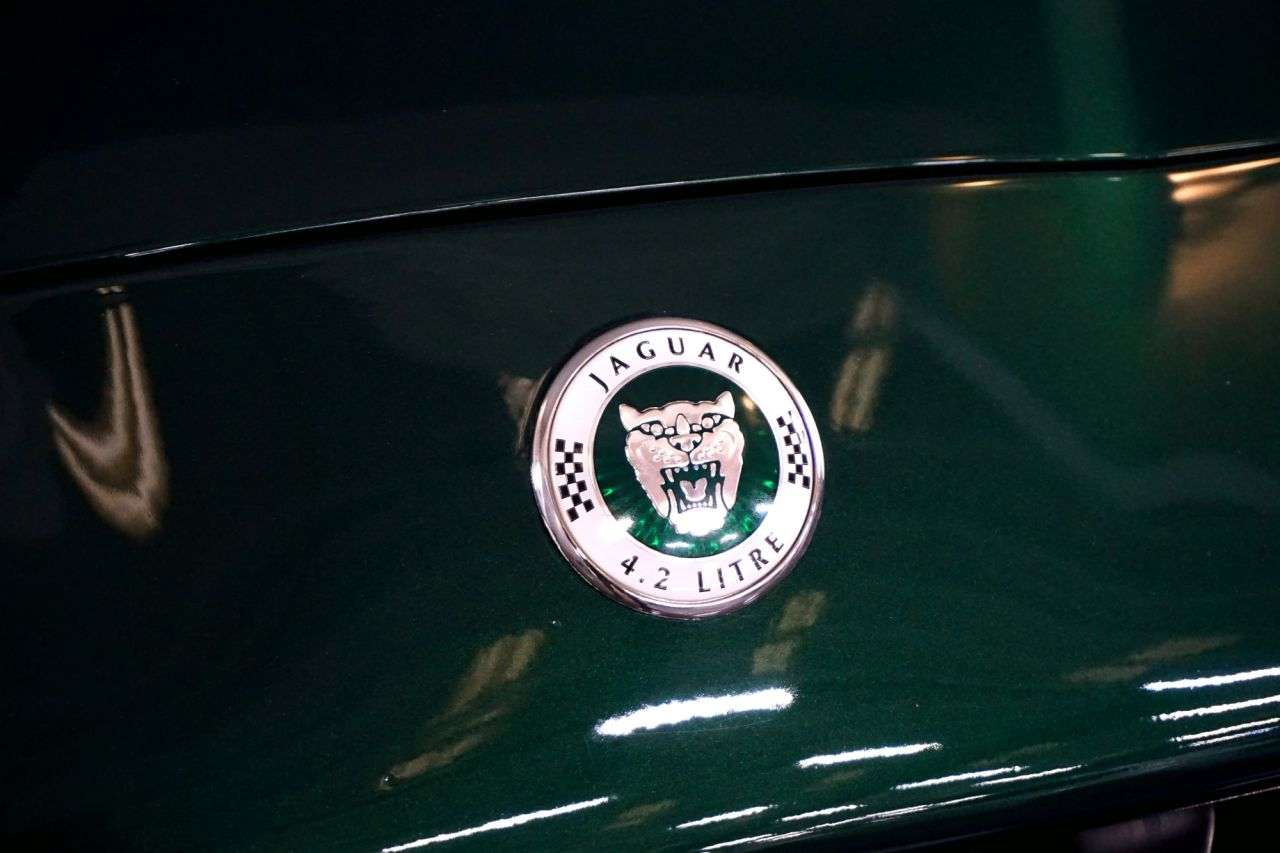 2005 JAGUAR XK8 2005 JAGUAR XK8