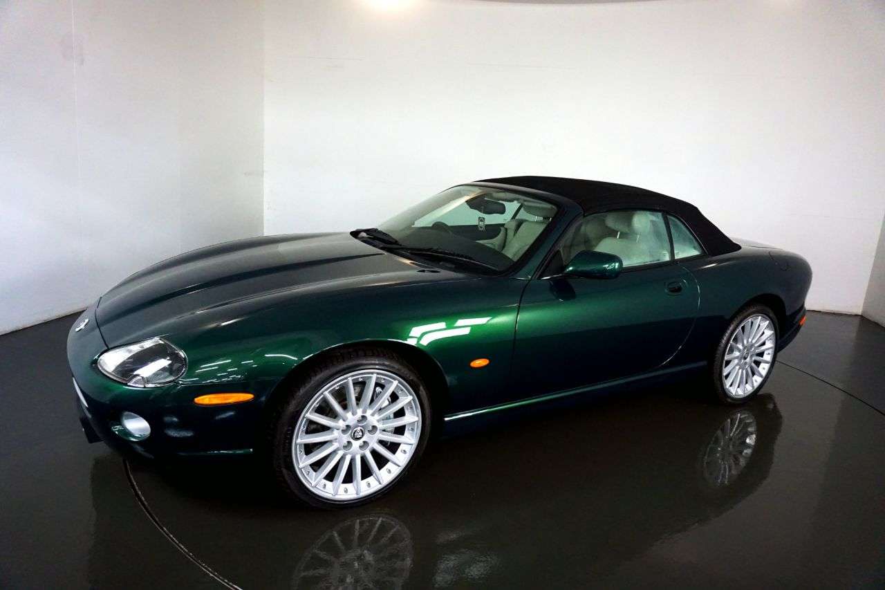 2005 JAGUAR XK8 2005 JAGUAR XK8