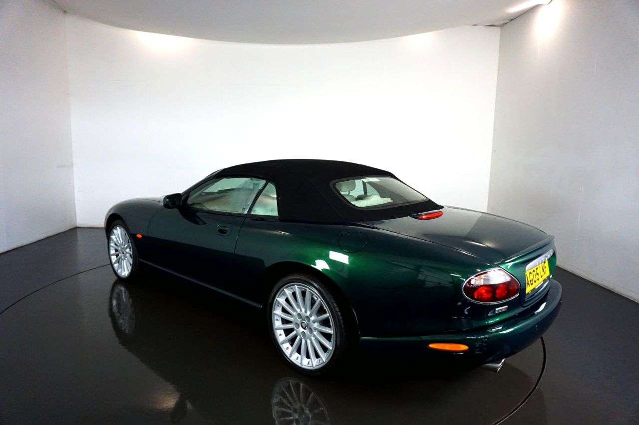 2005 JAGUAR XK8 2005 JAGUAR XK8
