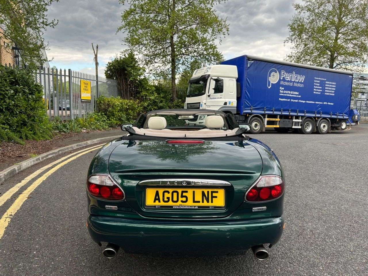 2005 JAGUAR XK8 2005 JAGUAR XK8