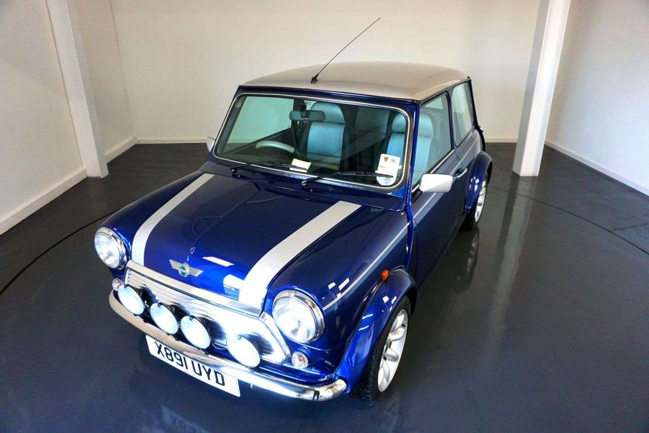 A 2000 ROVER MINI 1.3i Cooper Sport Saloon 2dr Petrol Manual (164 g/km, 62 bhp)-Stunning Coop A 2000 ROVER MINI 1.3i Cooper Sport Saloon 2dr Petrol Manual (164 g/km, 62 bhp)-Stunning Coop