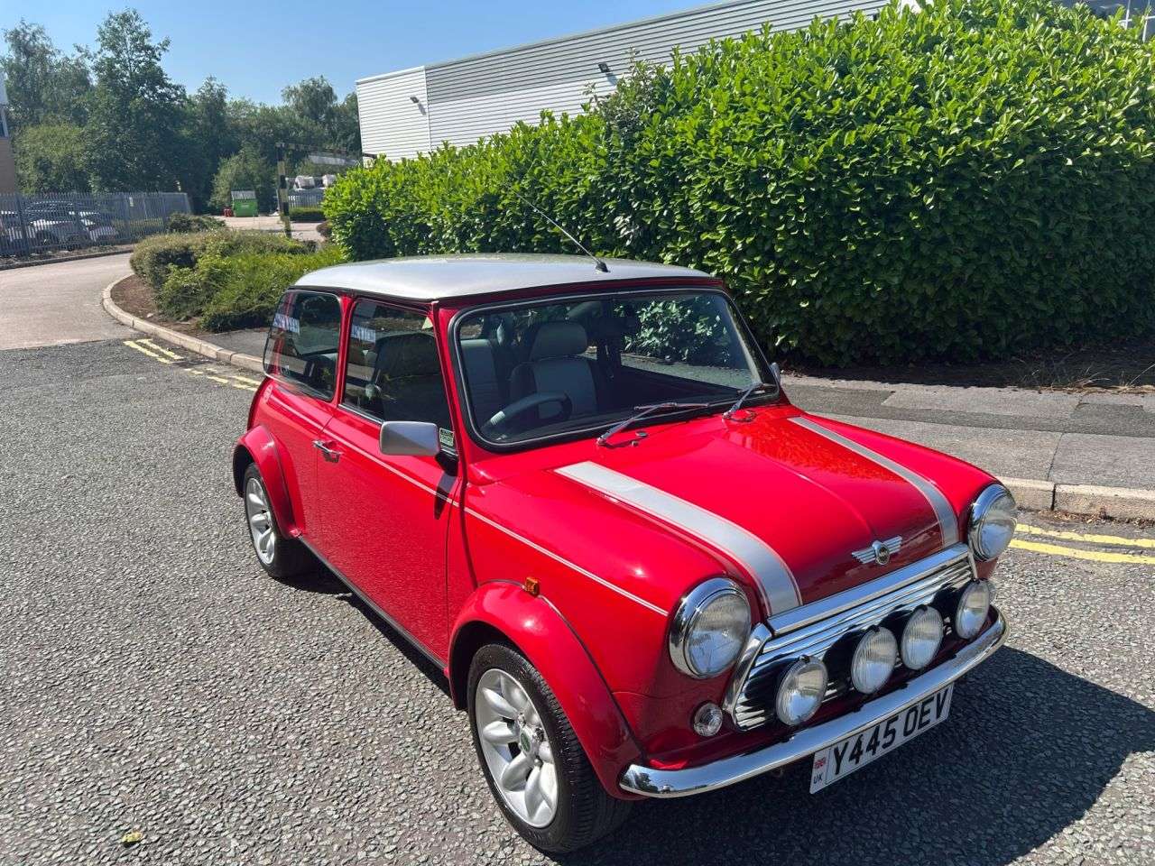 A 2001 ROVER MINI 1.3i Cooper Sport Saloon 2dr Petrol Manual (164 g/km, 85 bhp)-Fantastic Low A 2001 ROVER MINI 1.3i Cooper Sport Saloon 2dr Petrol Manual (164 g/km, 85 bhp)-Fantastic Low