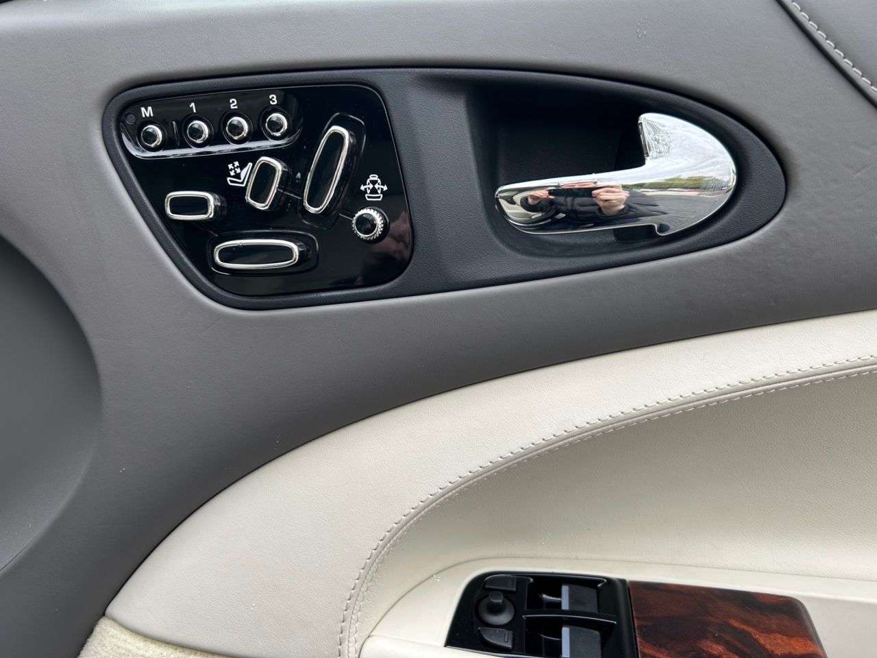 2012 JAGUAR XK 2012 JAGUAR XK