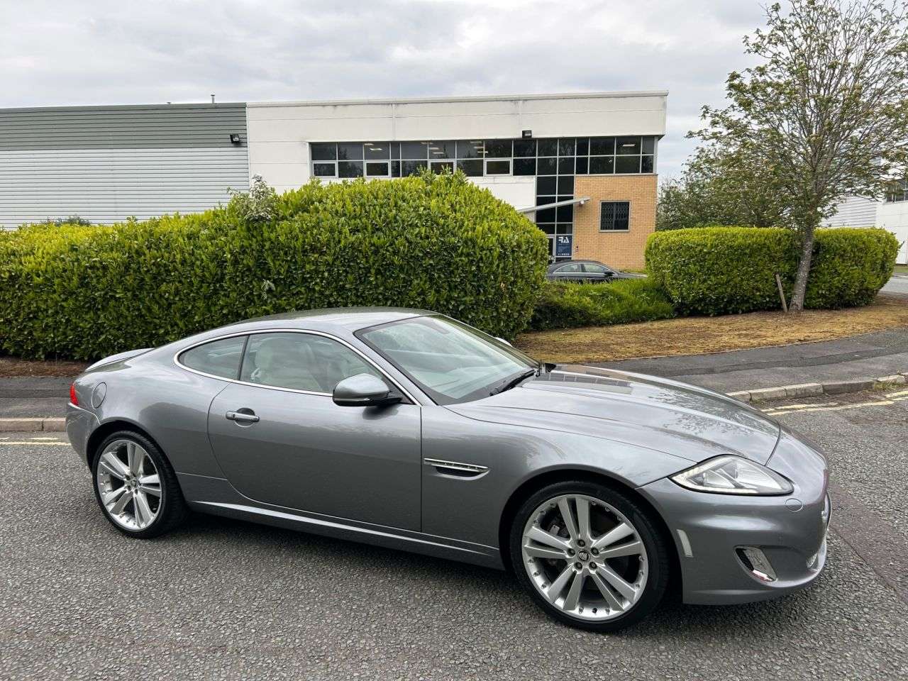 A 2012 JAGUAR XK 5.0 V8 Portfolio Coupe 2dr Petrol Auto Euro 5 (385 ps)-3 Former Keepers-10 A 2012 JAGUAR XK 5.0 V8 Portfolio Coupe 2dr Petrol Auto Euro 5 (385 ps)-3 Former Keepers-10